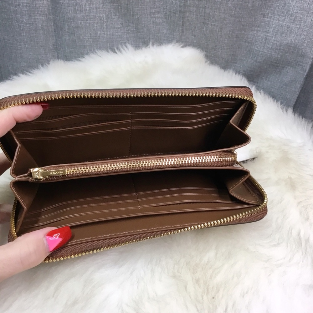 Coach Wallet - Picture 8 of 12